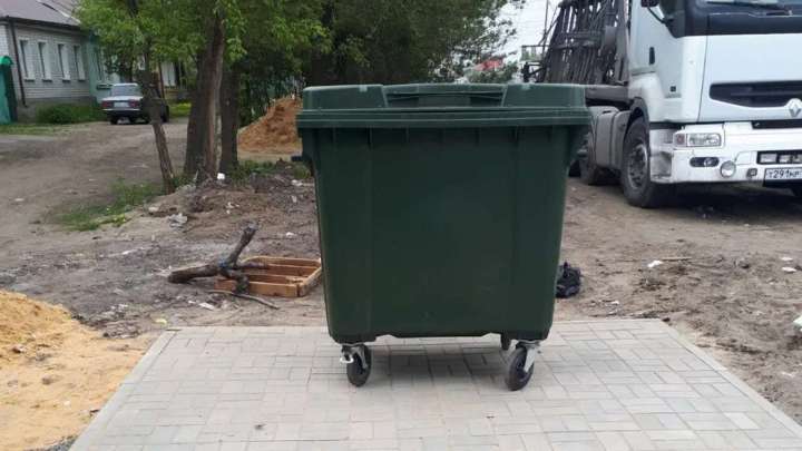 В Воронеже устанавливают современные мусорные контейнеры