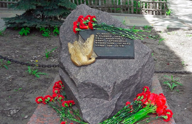 В Железнодорожном районе презентовали продолжение книги о трагедии в Саду пионеров