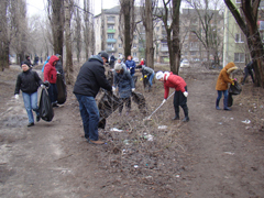 На территории Левобережного района убрано около 13 тысяч кв.м территории