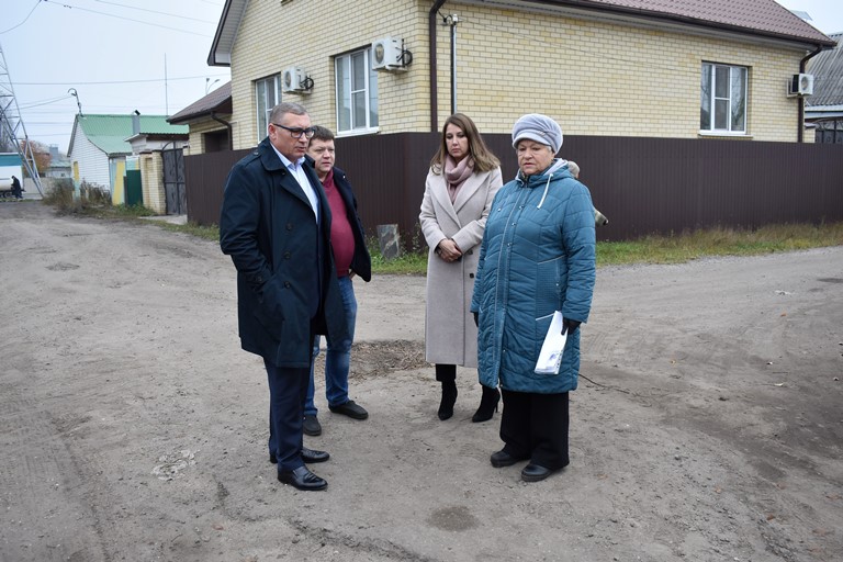 Глава Ленинского района Сергей Ситников встретился с жителями частного сектора