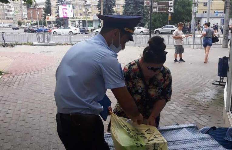 В Ленинском районе продолжают ликвидировать незаконную торговлю