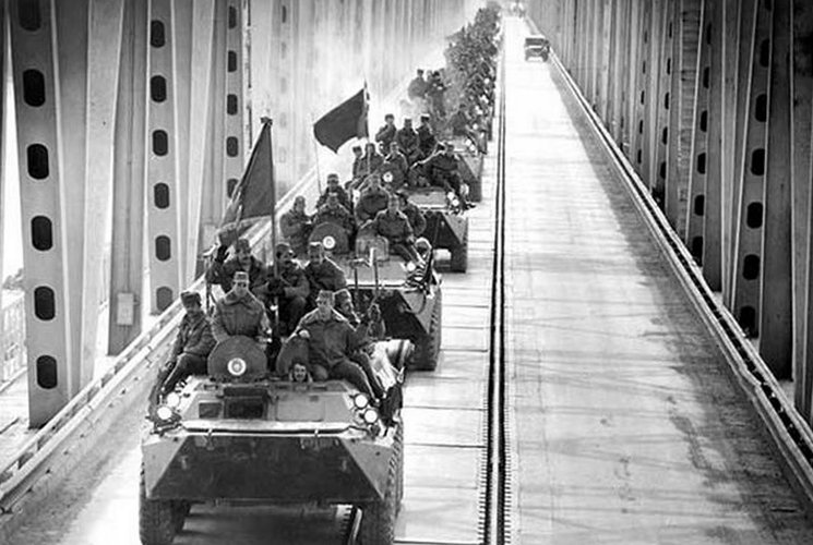 Выводу войск из Афганистана: в Коминтерновском районе Воронежа открылась уникальная выставка