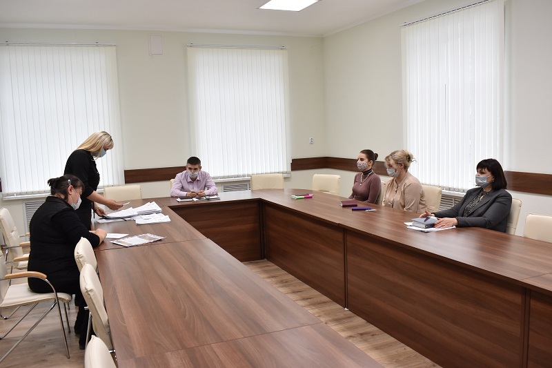 В Ленинском районе Воронежа рассмотрели вопросы административной практики