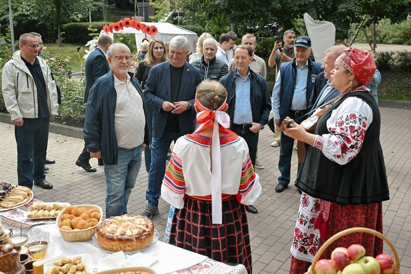 Гастрономический фестиваль и ярмарка прошли в Центральном парке Воронежа