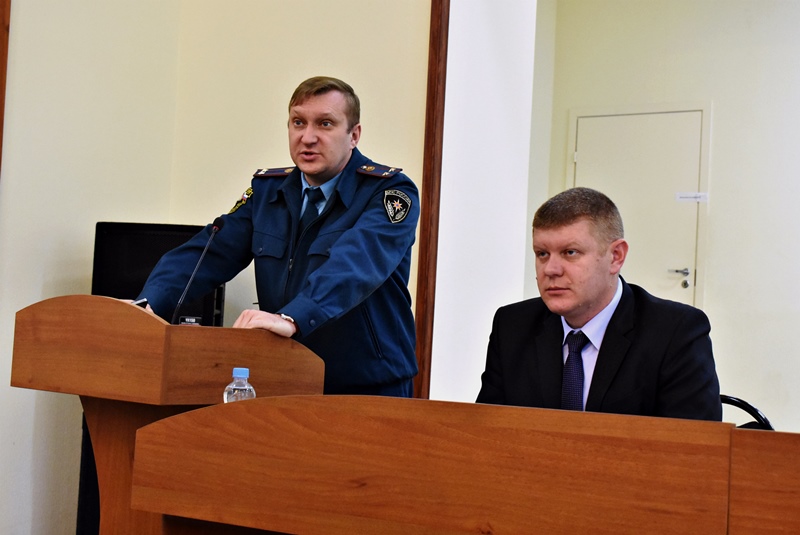 В Ленинском районе обсудили вопросы обеспечения безопасности в период новогодних праздников