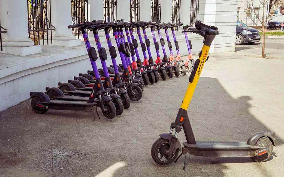 Родители заплатят за выброшенный в Воронежское водохранилище самокат почти 70 тыс. рублей