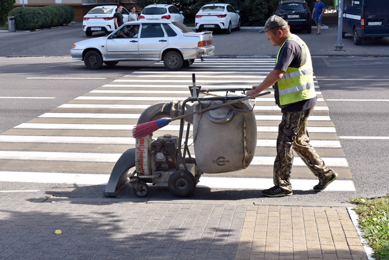 В Ленинском районе готовятся ко Дню города Воронежа