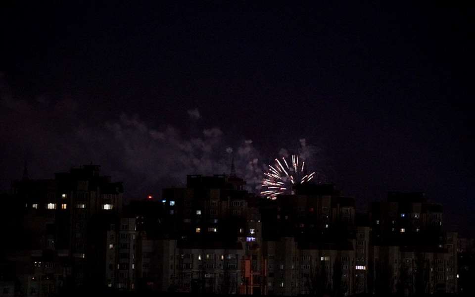 О запрете на запуск салютов напомнили воронежцам