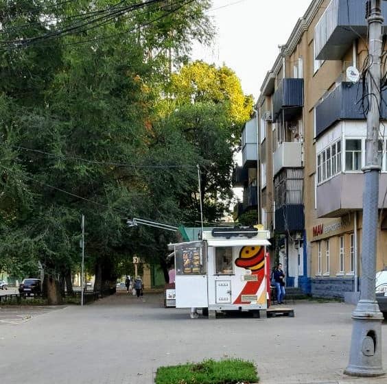 Управой Центрального района пресечена незаконная деятельность «фастфуда на колесах»