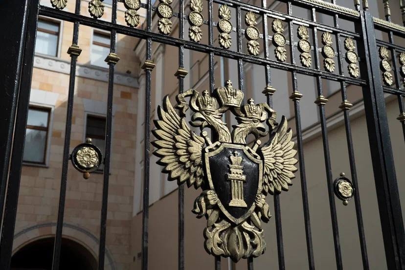 Воронежский предприниматель незаконно устроил магазин в нежилом помещении