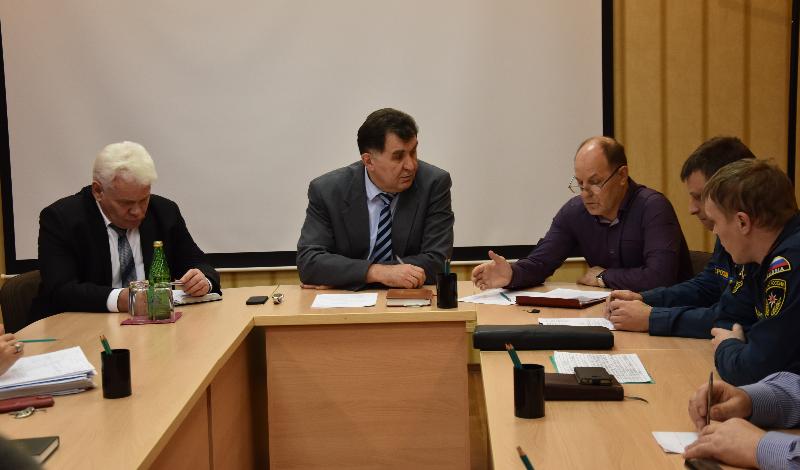 Принимать незамедлительные меры: в Железнодорожном районе Воронежа обсудили порядок действий при пожаре