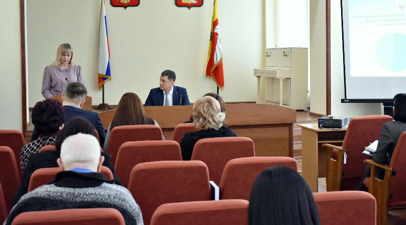 По принципу неотвратимости наказания: в Ленинском районе Воронежа рассмотрели вопросы административной практики