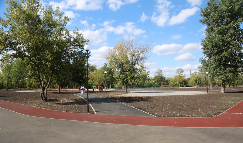 В Левобережном районе продолжается благоустройство общественных пространств