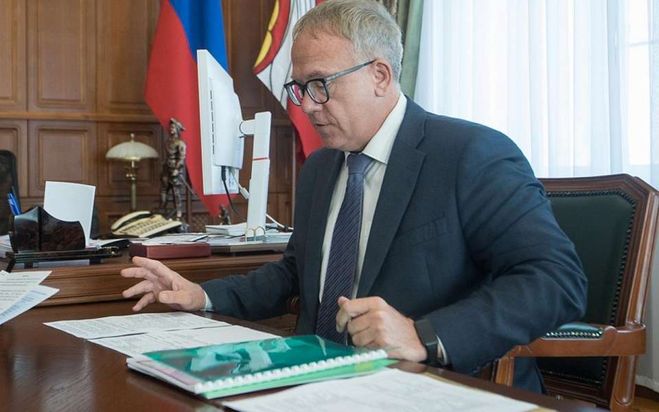 Срок ареста бывшего министра продлили до февраля в Воронеже