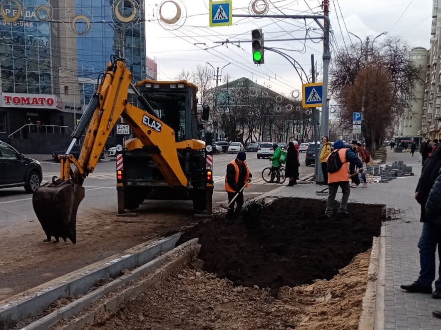 В Ленинском районе завершаются работы по формированию новых газонов