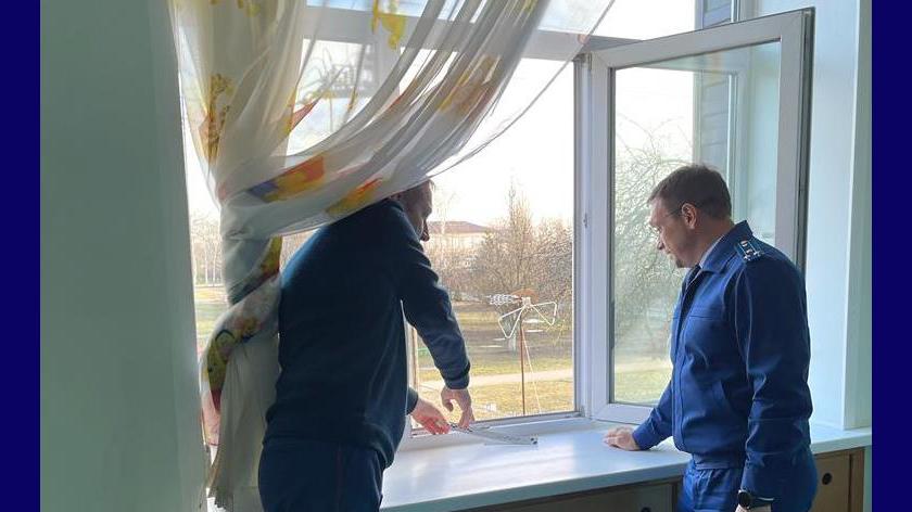 Условный срок за халатность получил директор интерната, где погиб подросток в Воронежской области