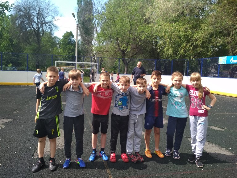 Школьники Ленинского района приняли участие во всероссийском футбольном фестивале