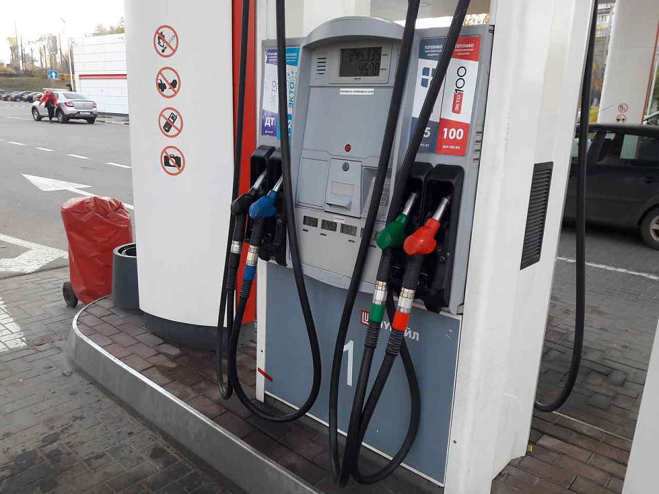 Обеспеченность АЗС бензином составляет 50% в Воронежской области