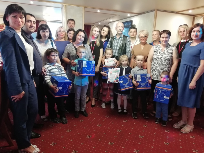 В Коминтерновском районе Воронежа прошел праздник для ребят, находящихся под опекой и попечительством