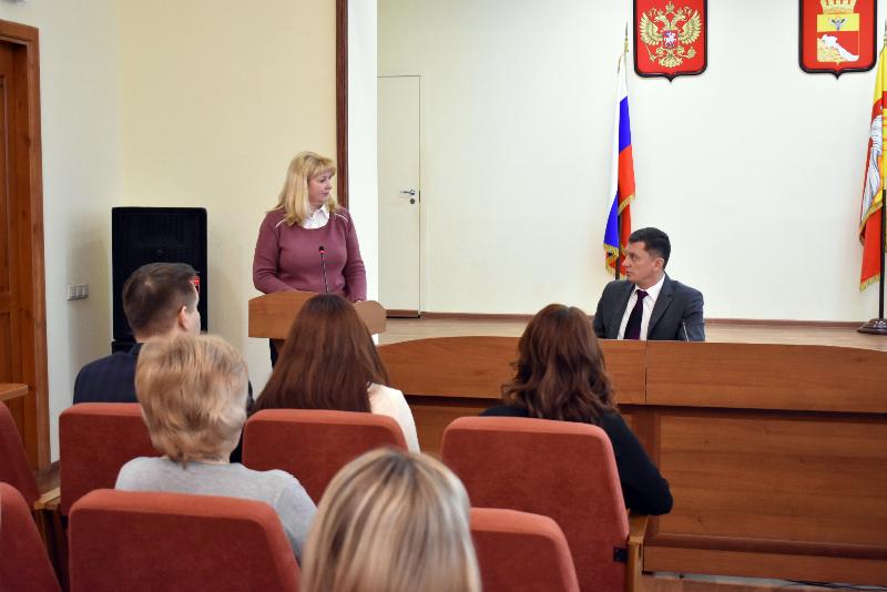 В режиме оперативного решения проблем: в Ленинском районе Воронежа обсудили вопросы взаимодействия с населением