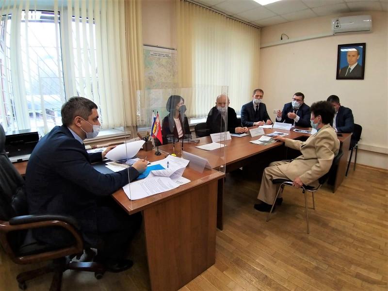 В Советском районе Воронежа рассмотрели вопрос содержания памятника погибшим воинам в период ВОВ