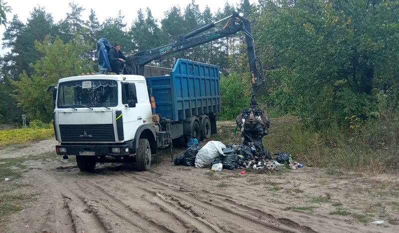 В Железнодорожном районе продолжается работа по ликвидации несанкционированных свалок