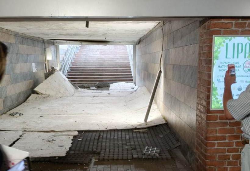 В переходе с обрушенным потолком в Воронеже открыли часть проходов