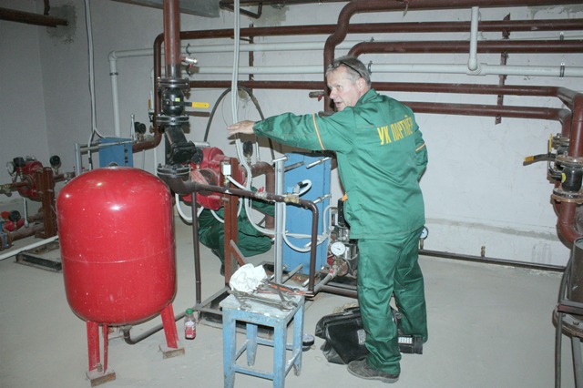 В Ленинском районе Воронежа готовятся к новому отопительному сезону