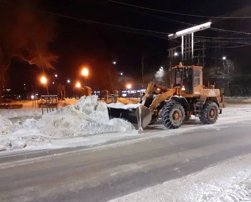 С воронежских улиц ночью 11 февраля вывезли 9,3 тыс. кубометров снега