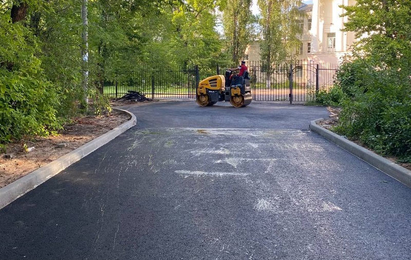 В Левобережном районе продолжается ремонт дорог