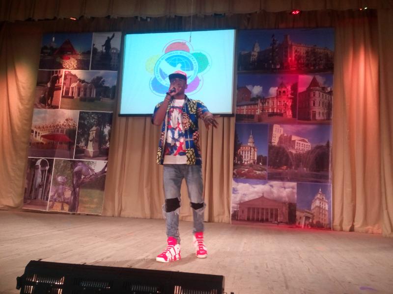 Параллельно с Сочи: в Коминтерновском районе Воронежа прошел первый фестиваль «Дружба не знает границ»