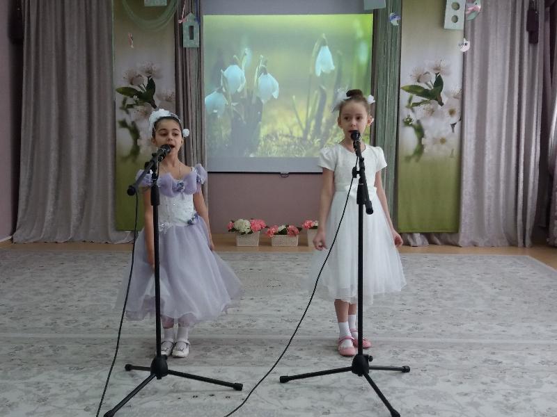 Отплясывали и читали стихи: в Коминтерновском районе Воронежа отобрали талантливых самоцветиков