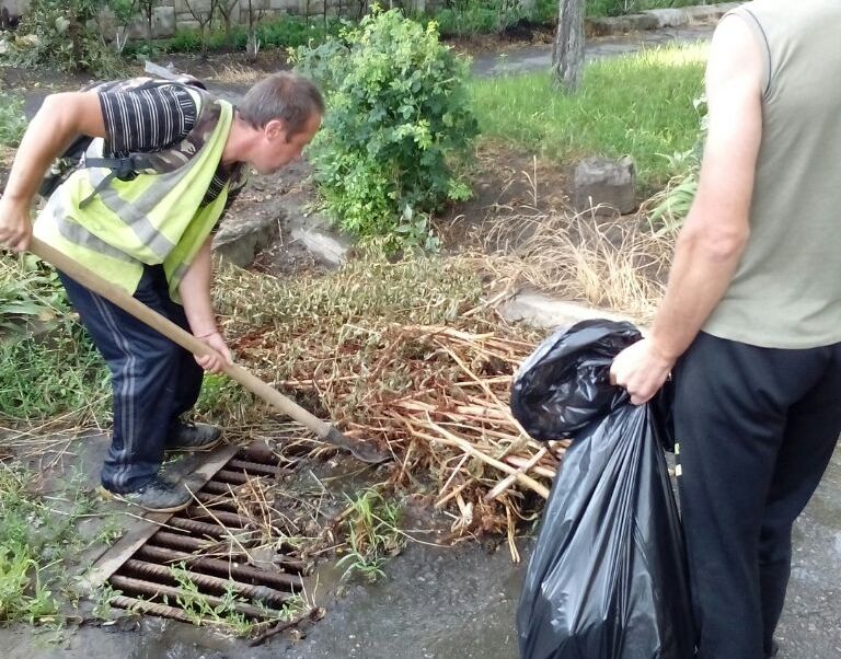 В Ленинском районе Воронежа приводят в порядок дорожную инфраструктуру
