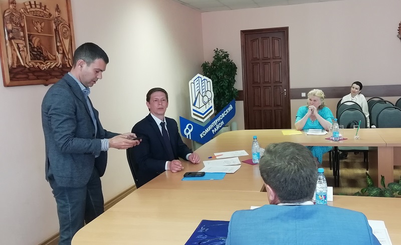 В управе Коминтерновского района провёл прием граждан руководитель управления дорожного хозяйства мэрии Воронежа 