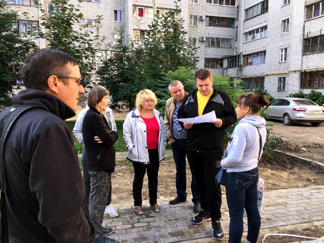 В управе Ленинского района Воронежа оперативно реагируют на замечания и пожелания жителей при ремонте дворов