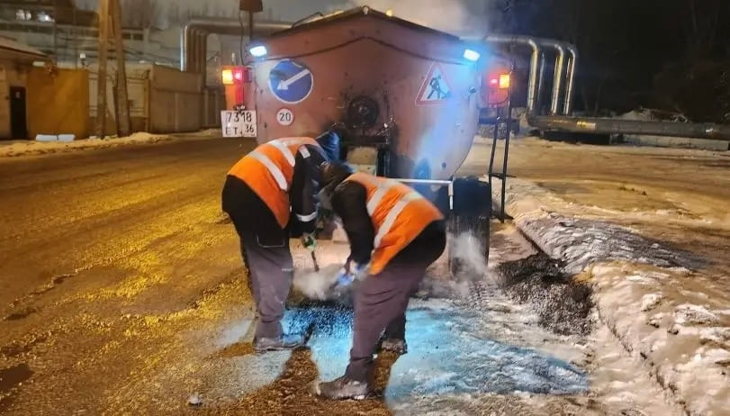 В Центральном районе стартовали работы по ямочному ремонту дорожного полотна
