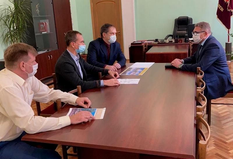 Глава Ленинского района Воронежа встретился с депутатами