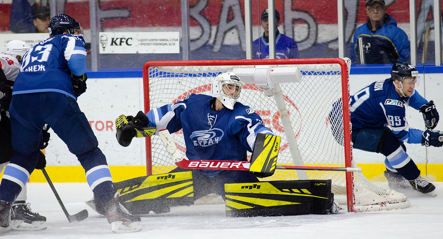 Десятое поражение подряд потерпел воронежский «Буран»