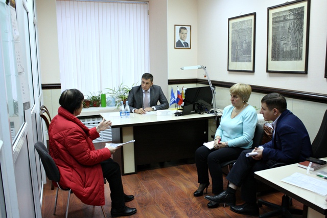Руководитель управы Ленинского района Воронежа Сергей Корчевников провел прием граждан