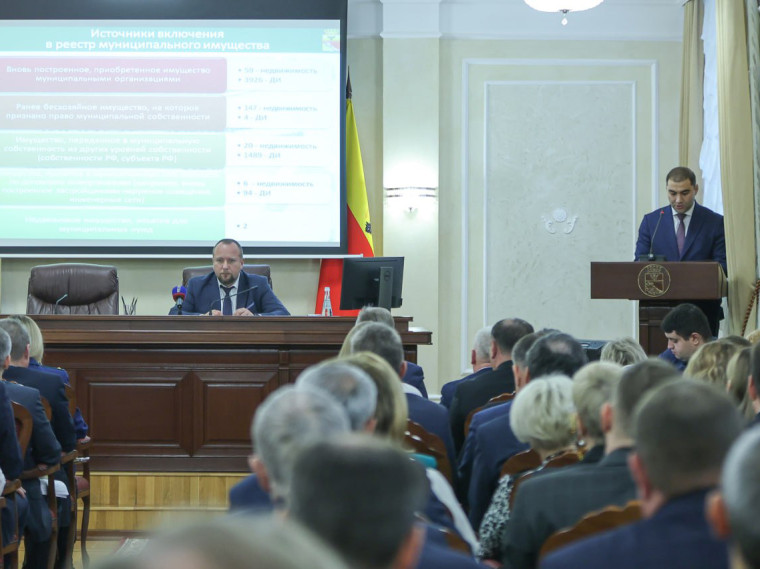 О резком увеличении числа брошенных автомобилей рассказали на планерке в мэрии Воронежа