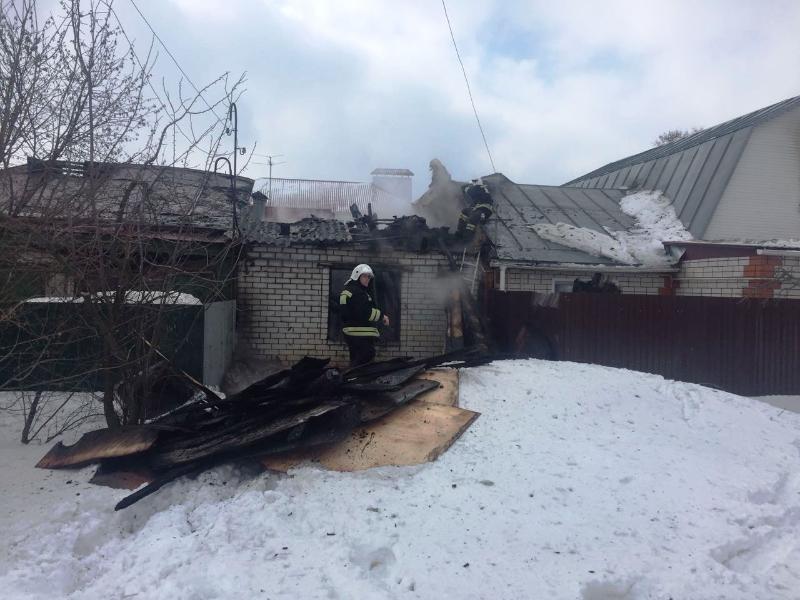 Подоспели вовремя: сотрудники управы и комбината благоустройства Ленинского района Воронежа спасли женщину из огня