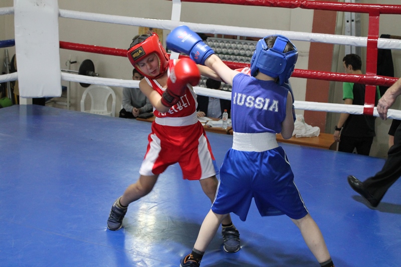 В Воронеже прошел турнир по боксу в память о погибших сотрудниках госбезопасности
