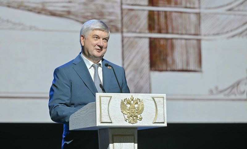 Со 160-летием магистрали поздравил коллектив ЮВЖД губернатор Воронежской области