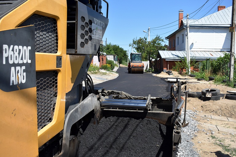 В Ленинском районе продолжается ремонт дорог в частном секторе