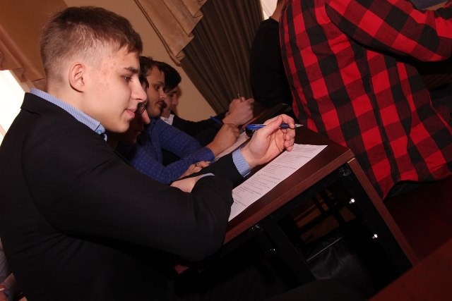 В Железнодорожном районе Воронежа прошел исторический диктант