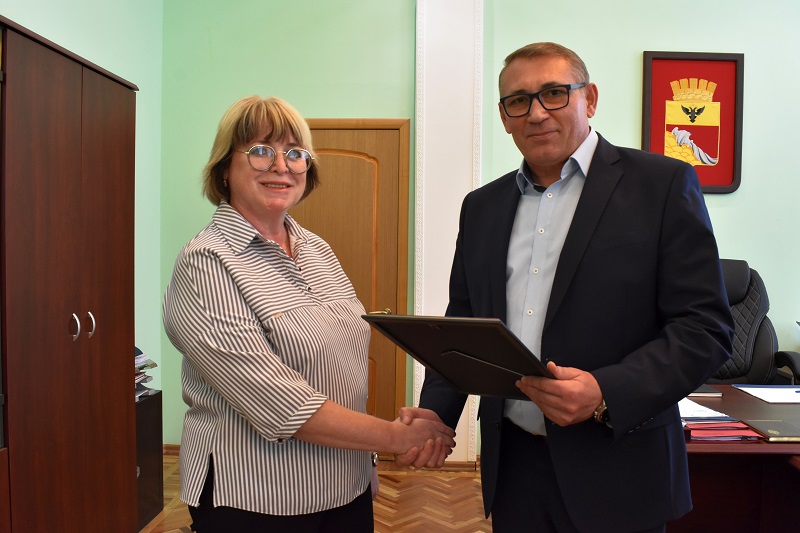 В Ленинском районе вручили благодарность Президента России