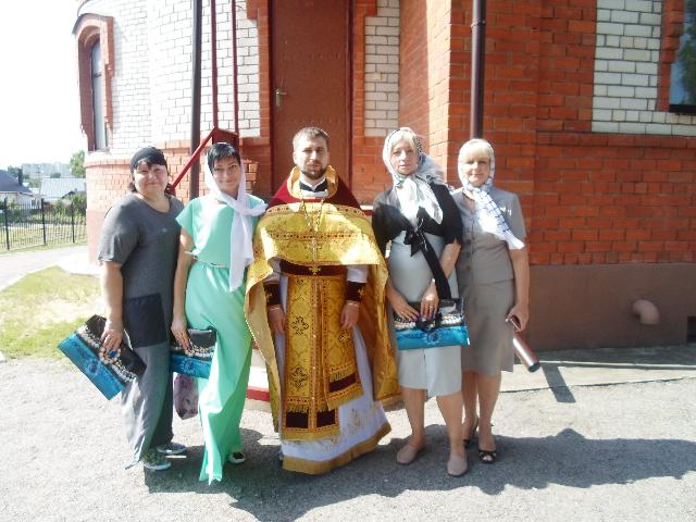 В честь Тихона Амафунтского: в Коминтерновском районе Воронежа прошел крестный ход