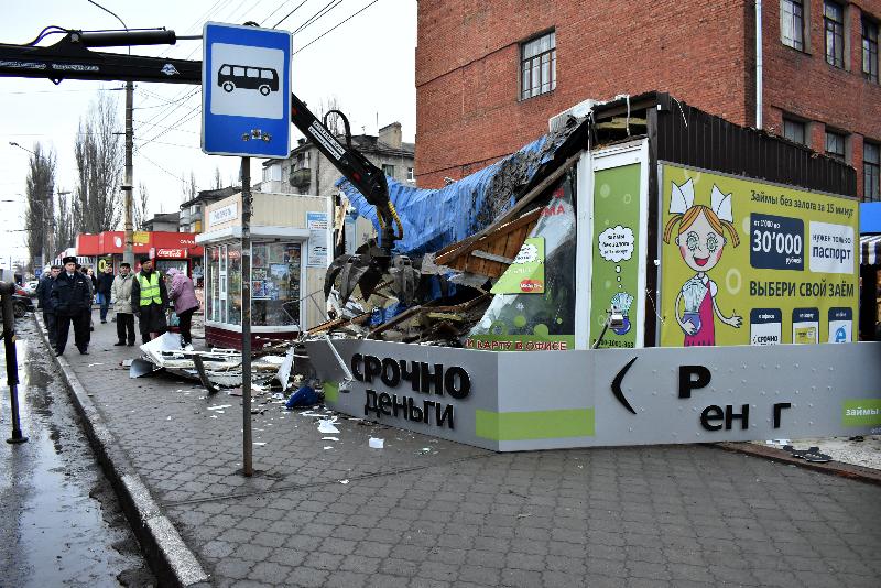 Жёсткие меры: в Ленинском районе Воронежа ликвидируют незаконные киоски