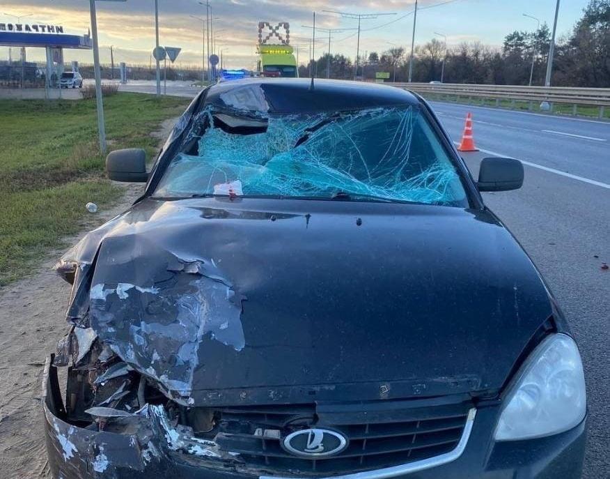 Подросток из Подмосковья пострадал в ДТП легковушки и фуры под Воронежем