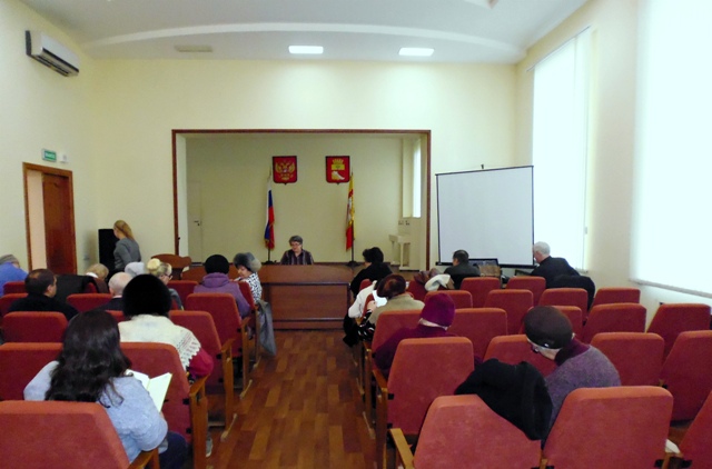 Лариса Тулинова: «Оборудовать пандусы к подъездам возможно за счет средств капитального ремонта МКД»